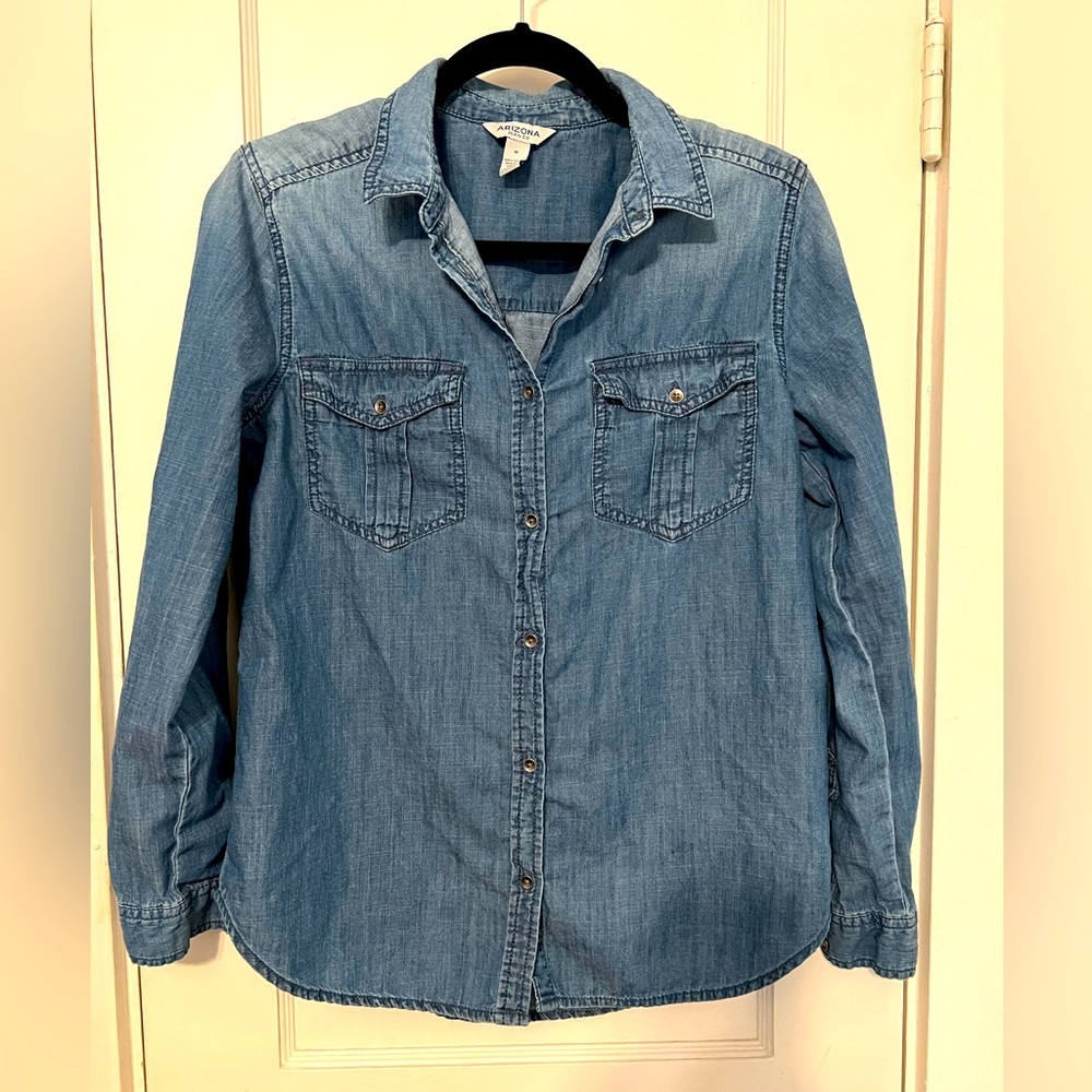 Arizona long sleeved denim button up shirt, western style, faded.